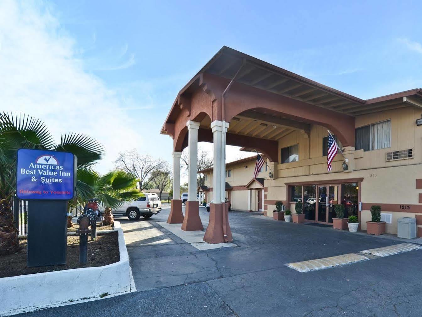 Quality Inn เมอร์เซด ภายนอก รูปภาพ